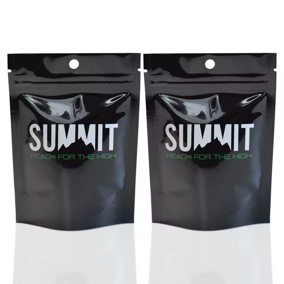 Muestra de bolsa doypack con zipper y fuelle inferior en color negro brillante